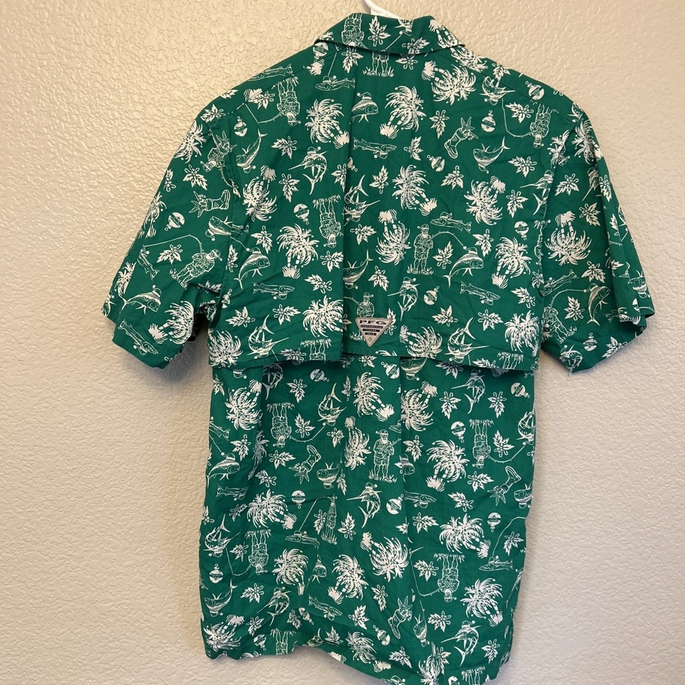 Columbia Sportswear PFG Fishing Gear Island Santa Green Button-Up Shirt Size M - Picture 4 of 7